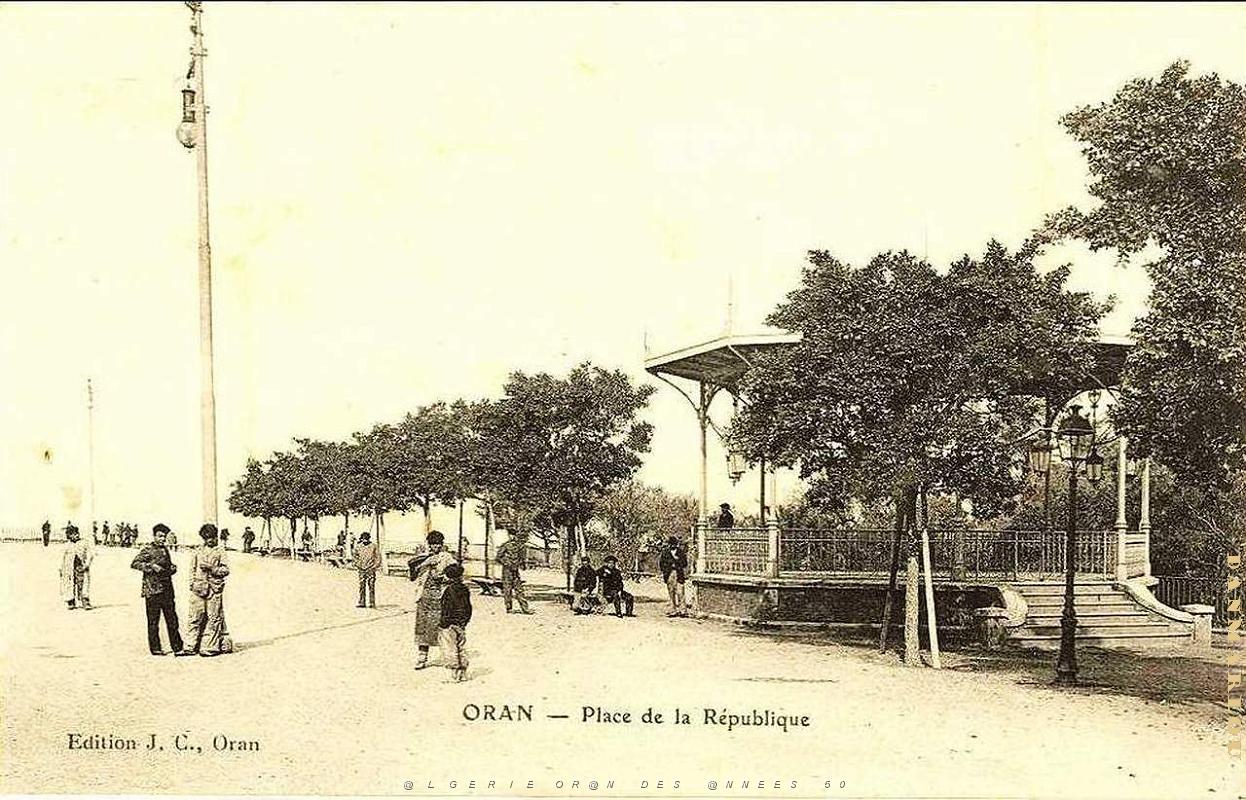 MH n- 053- Place de la republique.jpg